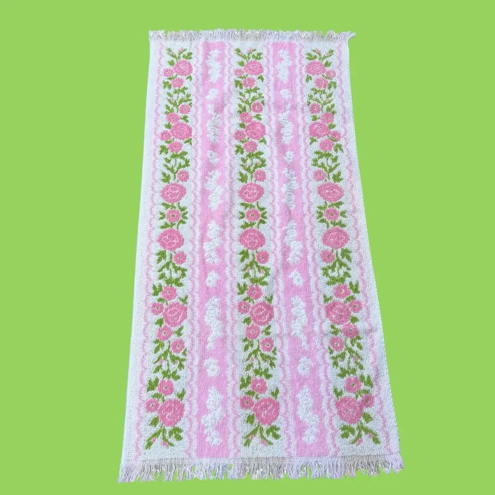 Vintage Cannon Monticello Bath Towel Floral Pink & Green Roses w/ Fringe Cottage